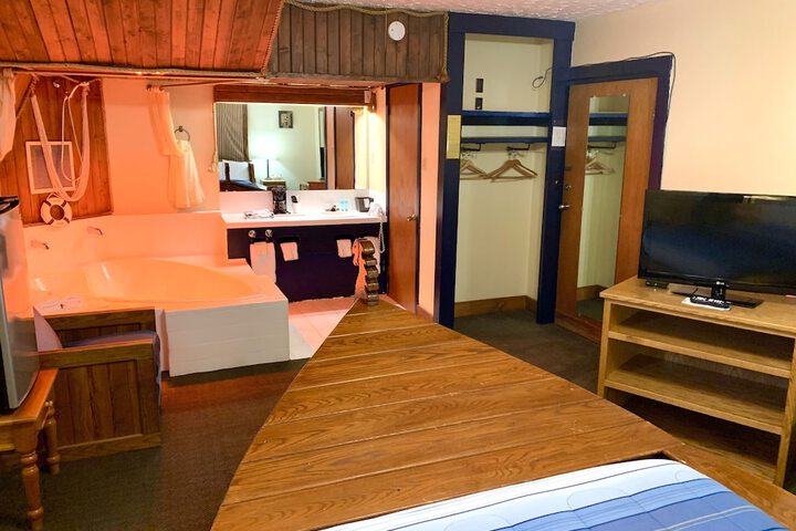 2 Queen Beds (94 of 99)