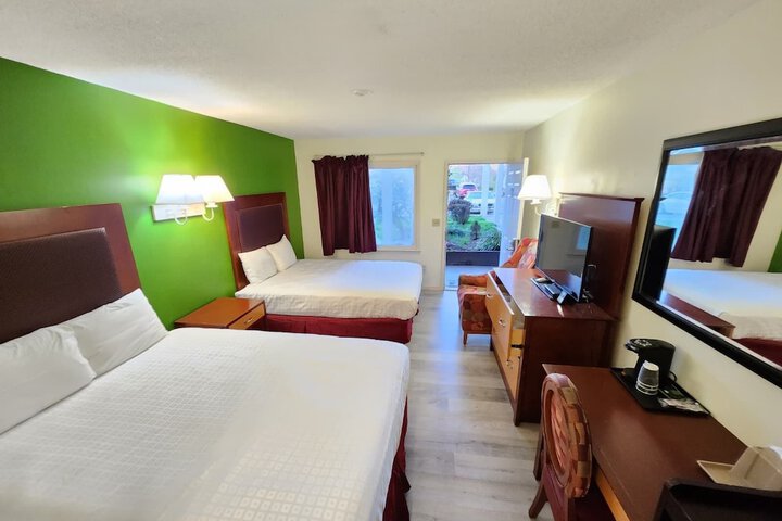 Room 2 of 15