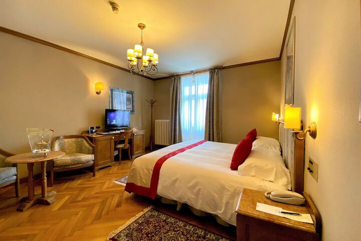 Room 50 of 161