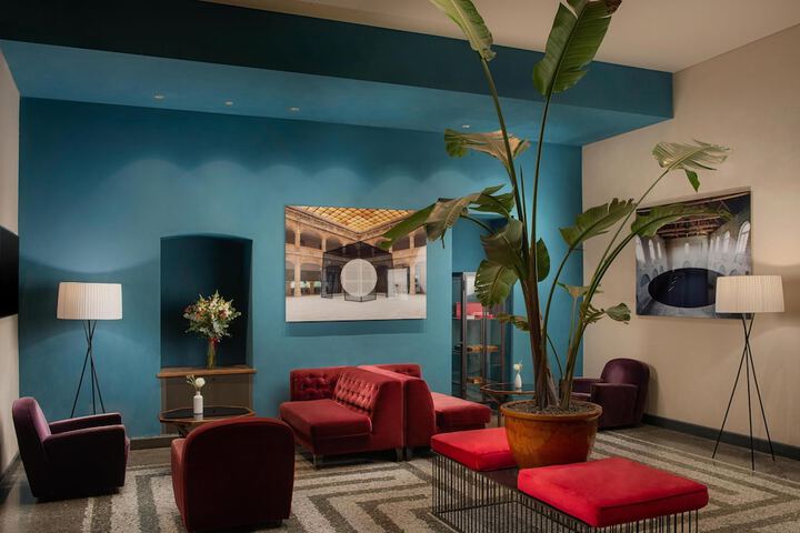 Guest Lobby