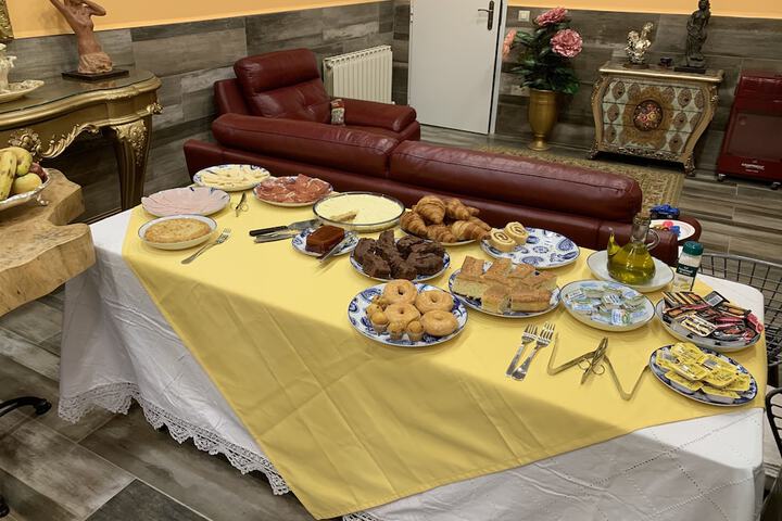 Dining 14 of 21