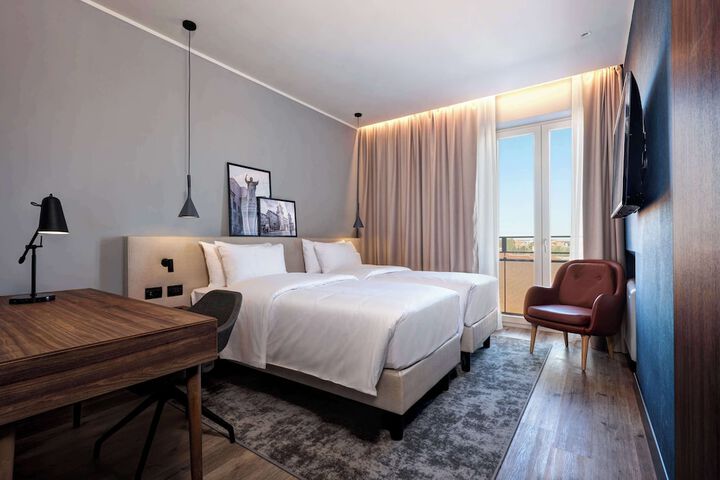 Room 7 of 64