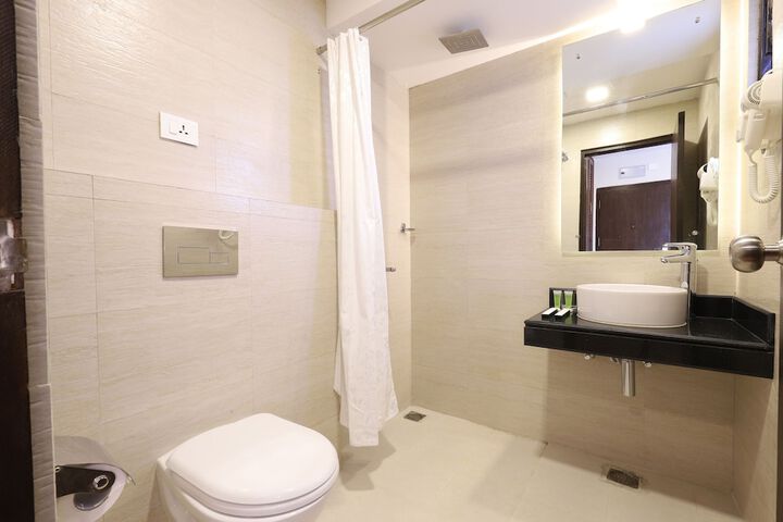 Room 47 of 86