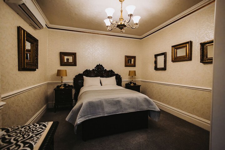 Room 7 of 49