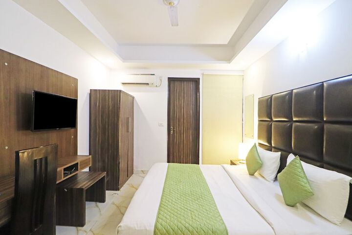 Room 70 of 126