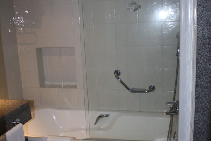 Room 15 of 60