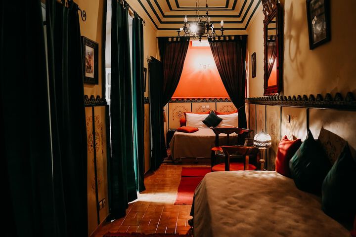 Room 16 of 79