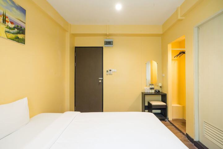 Room 14 of 44