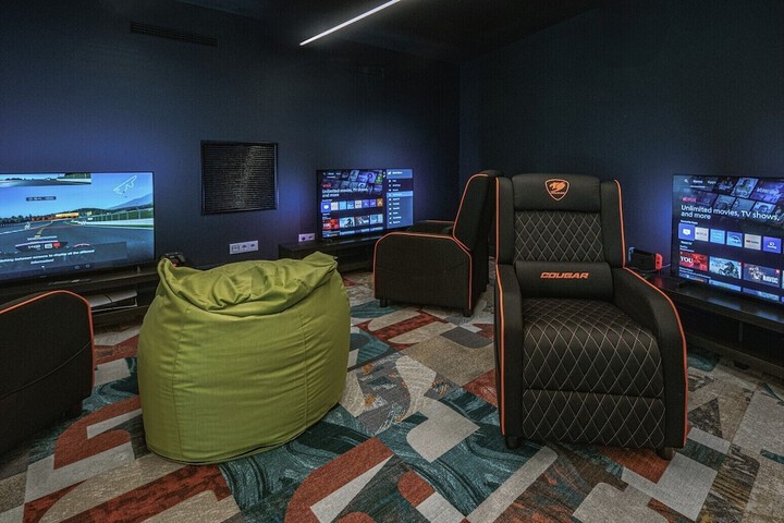 Room 76 of 117