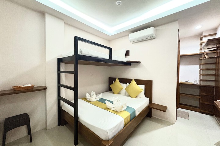 Room 2 of 13