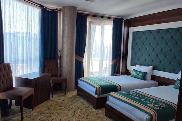 Room 2 of 7