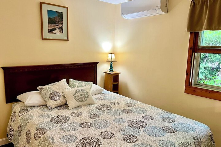 Room 10 of 106