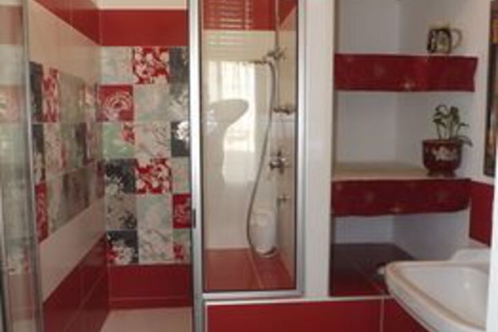 Room 8 of 69