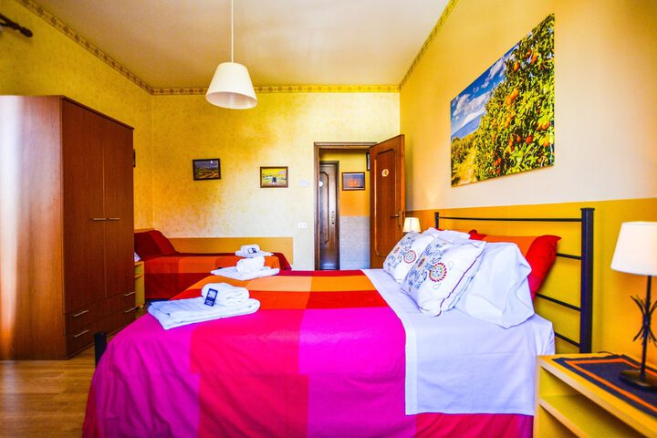 Room 4 of 44