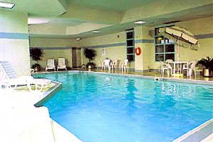 Pool 4 of 5