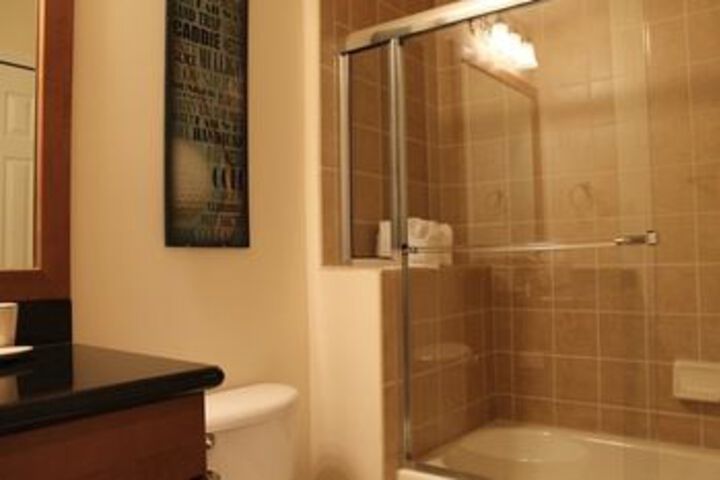 Room 2 of 25
