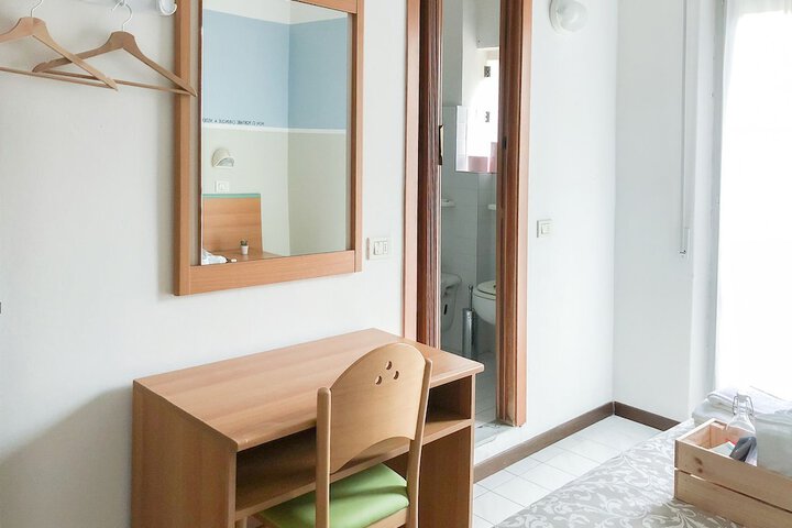 Room 21 of 55