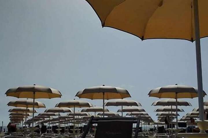 Beach 28 of 30