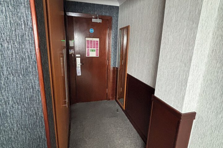 Room 56 of 102