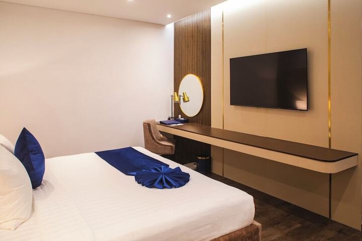 Room 14 of 73