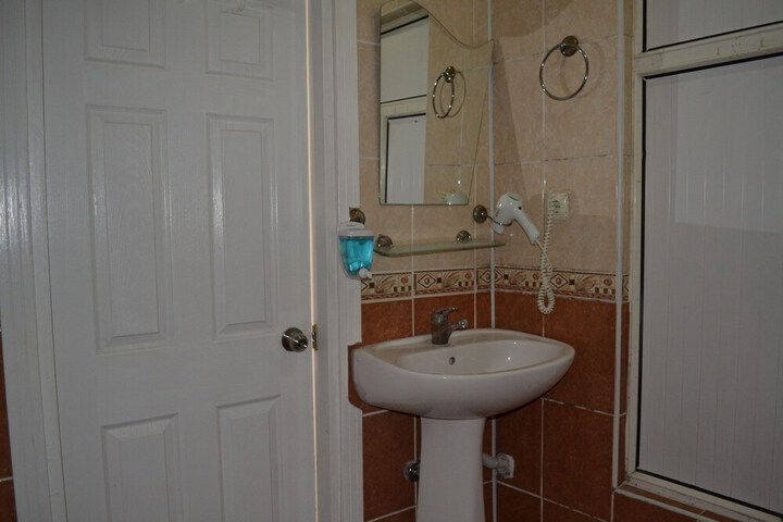 Room 12 of 14