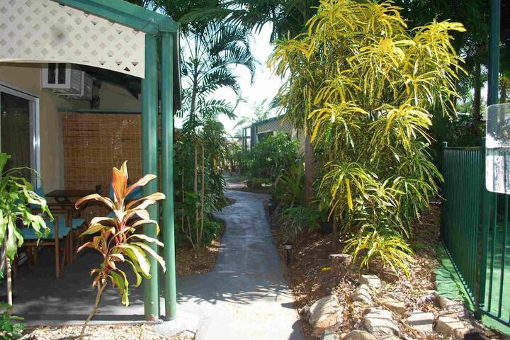 Property Grounds 32 of 41