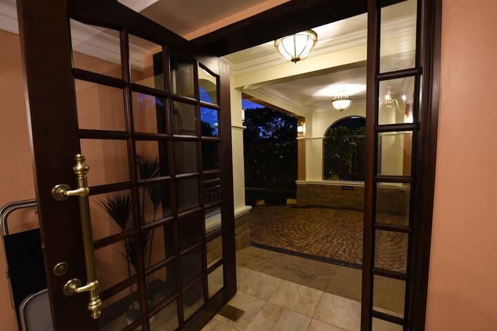 Hotel 75 of 82