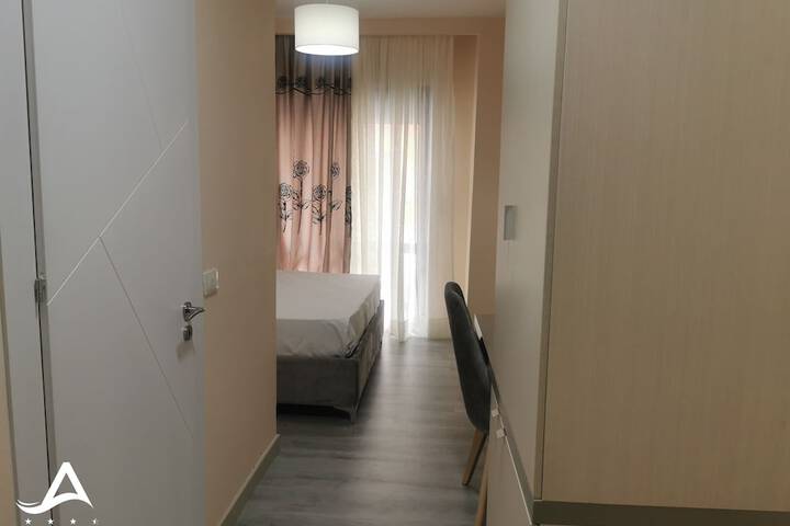 Room 4 of 20