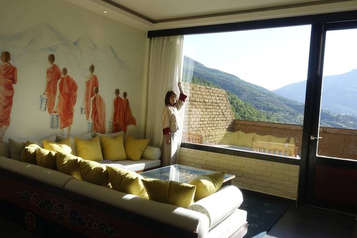 Room 14 of 62
