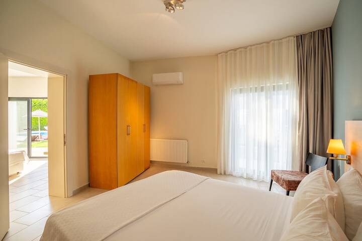 Room 15 of 70