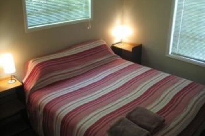 Room 5 of 11