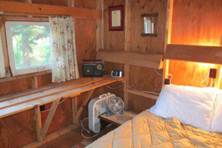 Room 34 of 37