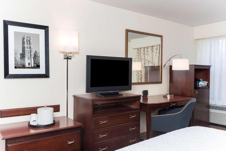 1 King Bed with Sofa Bed and Refrigerator (7 of 17)
