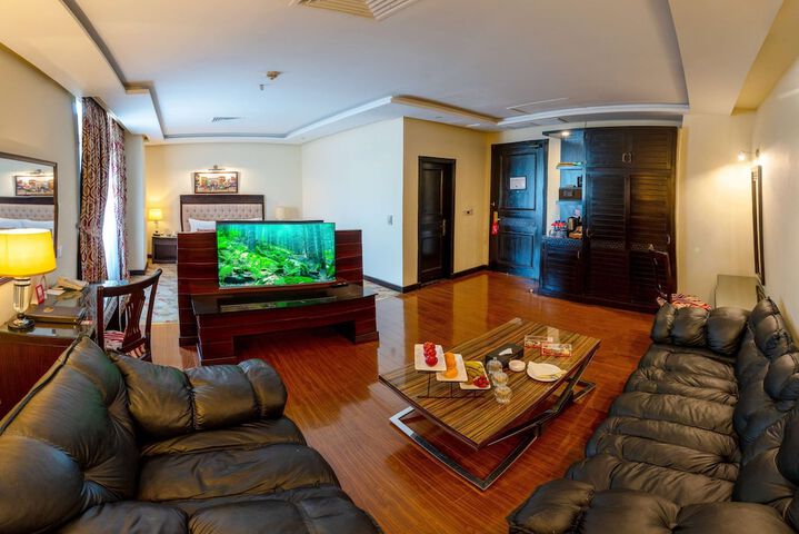 Room 29 of 64