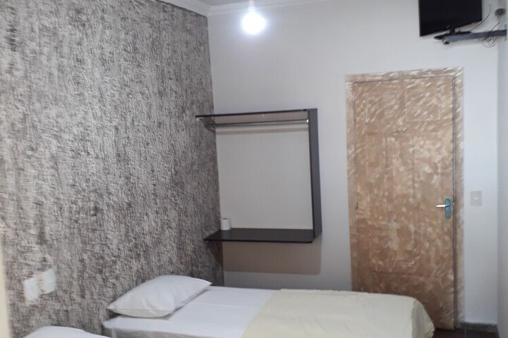 Room 20 of 98