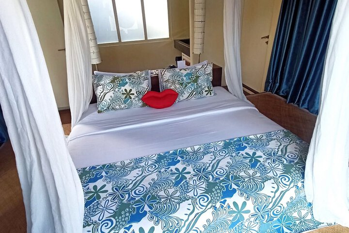Room 7 of 49