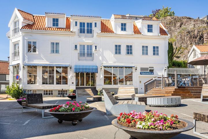 Exterior of Home Hotel Grimstad