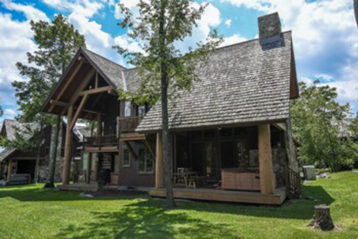 Photo of Glamping on The Mountain