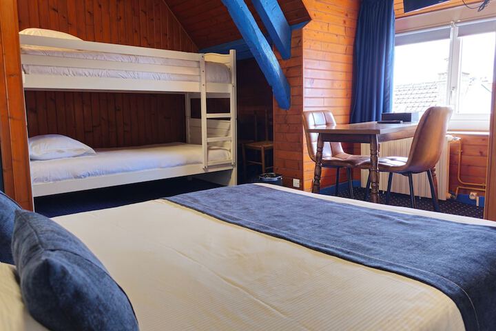 Room 13 of 26
