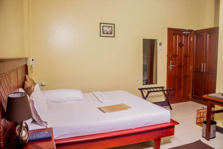Room 7 of 35