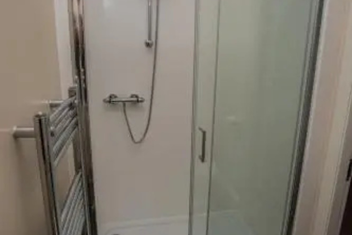 Room 7 of 10