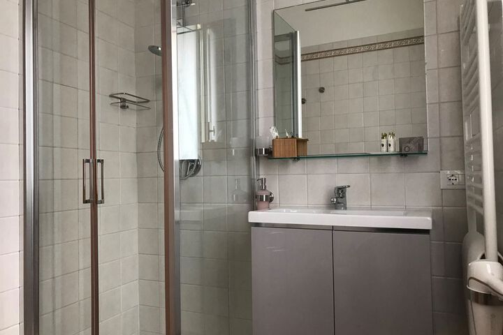 Room 11 of 58