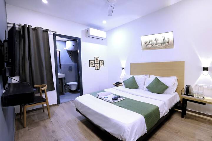 Room 6 of 22