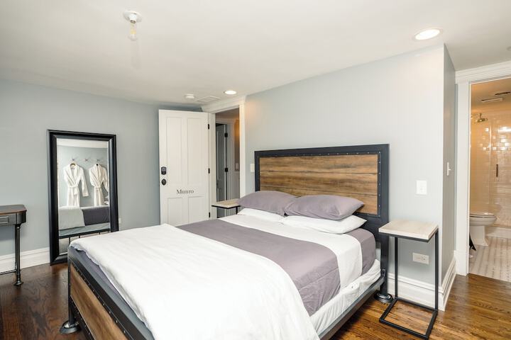 Room 44 of 83