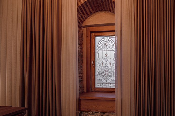 Room 75 of 136