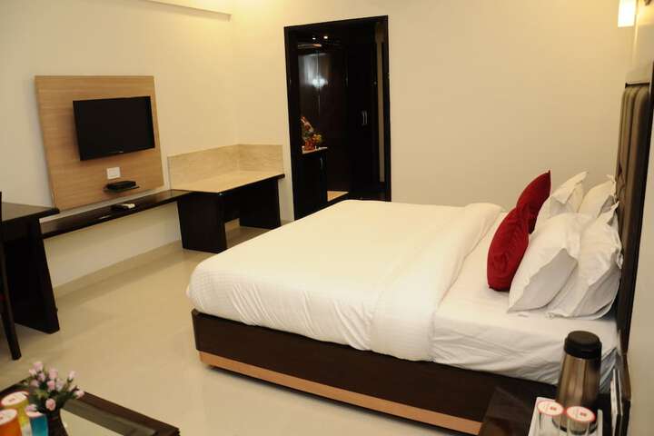 Room 14 of 84