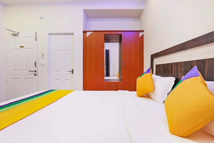 Room 18 of 29