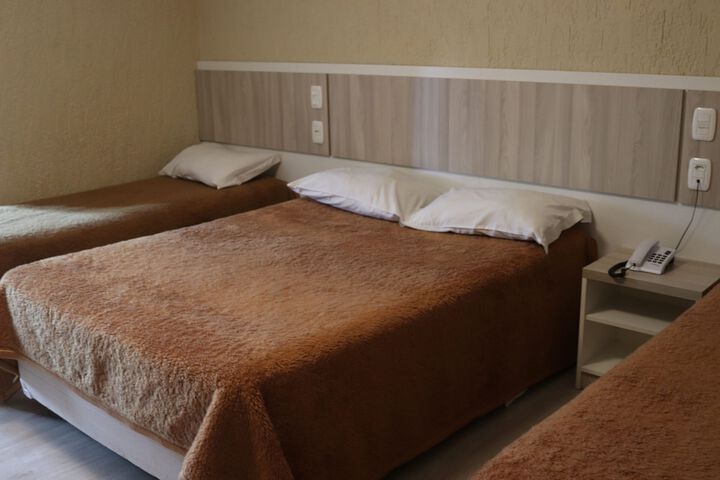 Room 8 of 47