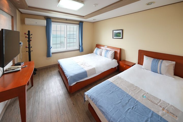 Room 10 of 73