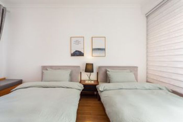 Room 9 of 45